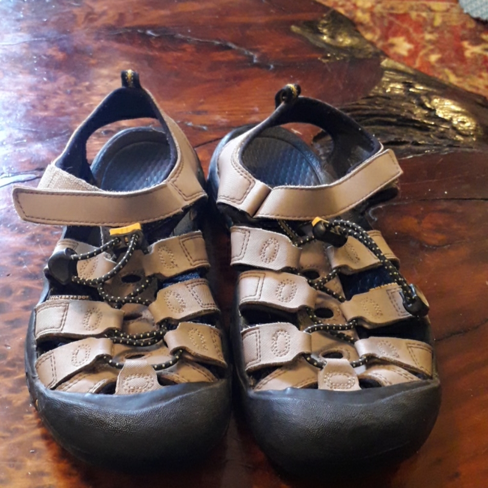 Keen Waterproof Velcro Sandals